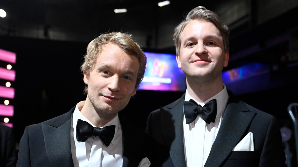 Björn Gustafsson och hans bror Oscar Gustafsson inledde Melodifestivalens fjärde deltävling i Eskilstuna.
