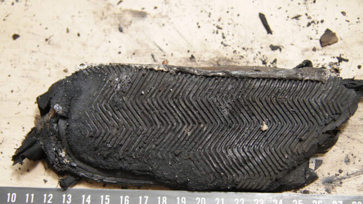 Det här skoavtrycket hittades också i Hattfjelldal. Samma skoavtryck hittades inne i kvinnans bostad.