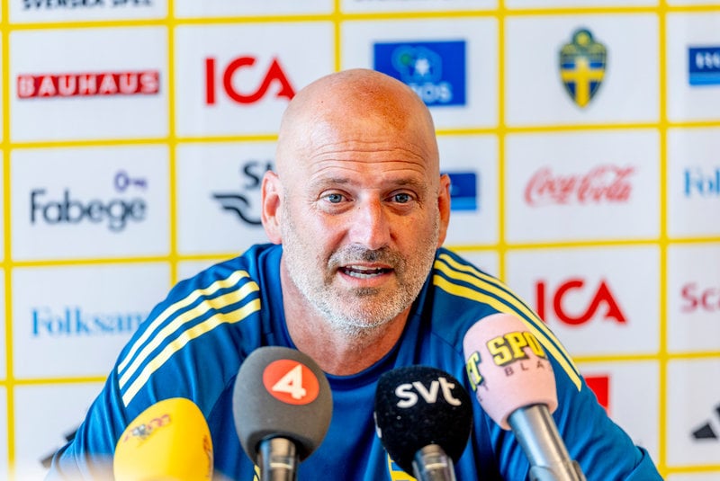 Assisterande förbundskapten Magnus Wikman under lördagens pressträff på den svenska landslagsbasen i Cham.