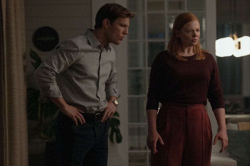 Jake Lacey och Sarah Snook i "All her fault".