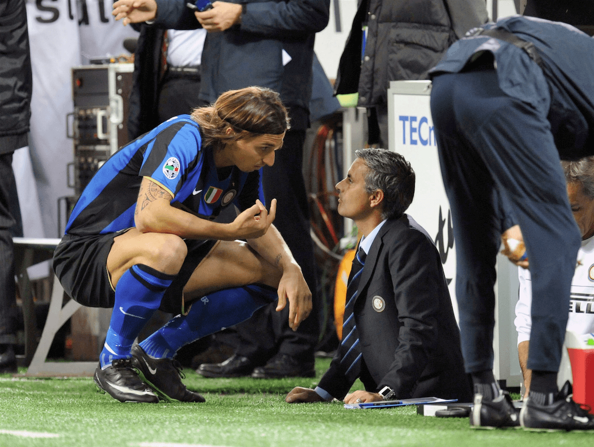 Under en period var han tränad av José Mourinho. Under en period var han tränad av José Mourinho.