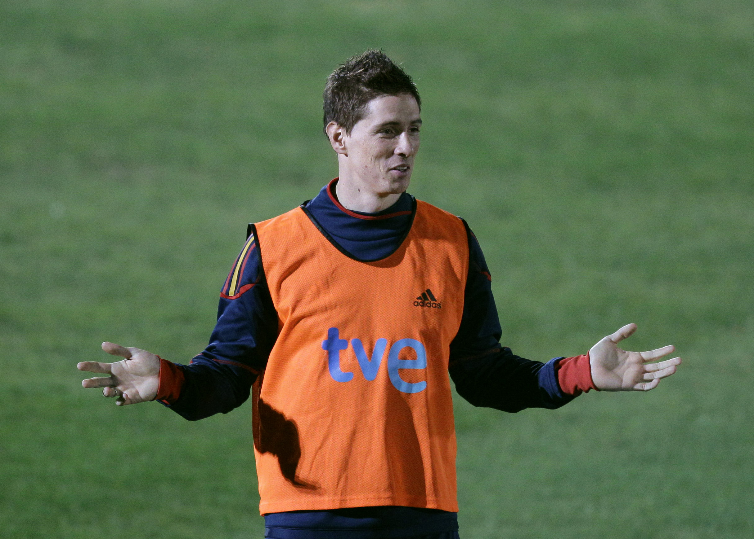 Fernando Torres kommer inte att starta kvällens final.
