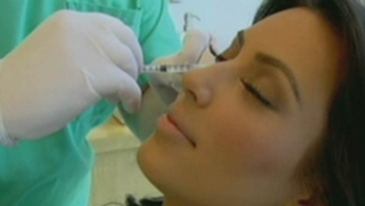 Kim Kardashian får Botox-injektioner. Bilden är från ett tidigare tillfälle. 