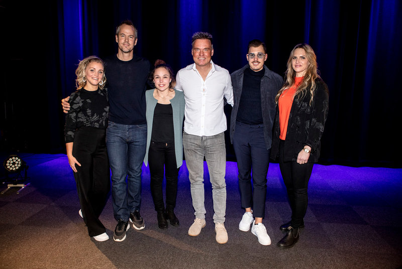 Joanna Stillman, Magnus Norman, Sofia Loft, Patrik Järbyn, Henric Stillman och Frida Wallberg under en pressträff inför årets 'Mästarnas mästare'.
