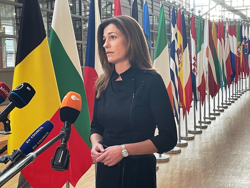 Ungerns justitieminister Judit Varga på väg in till tisdagens EU-möte i Bryssel.