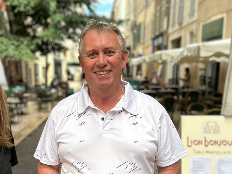 Dominique Besnard, småföretagare i Marseille, tycker att den politiska situationen i landet är katastrofal.