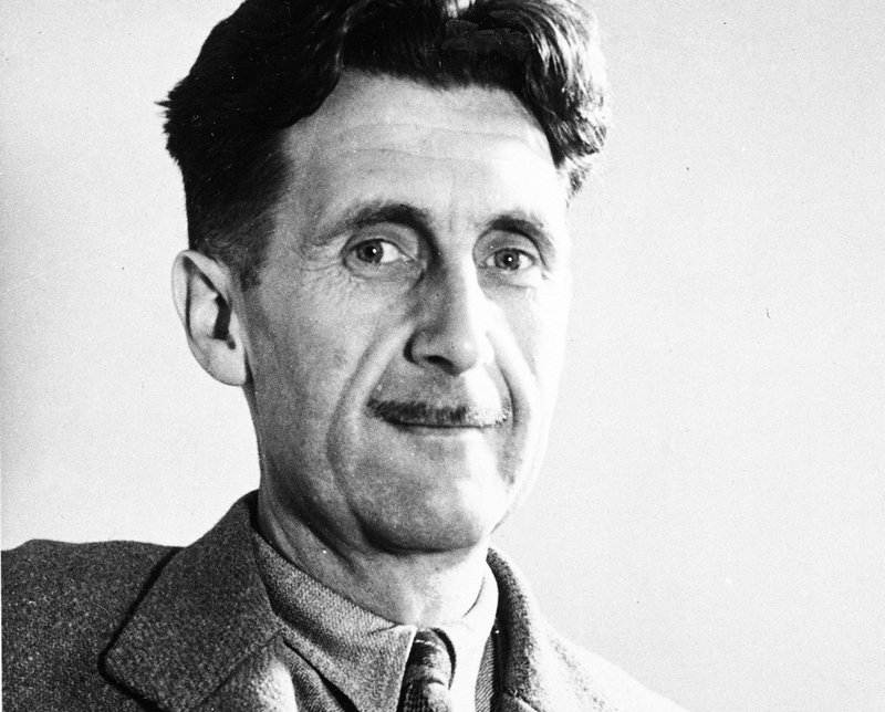 Den brittiske författaren George Orwells framtidsdystopi "1984" är mer aktuell än någonsin, menar Raoul Peck. 