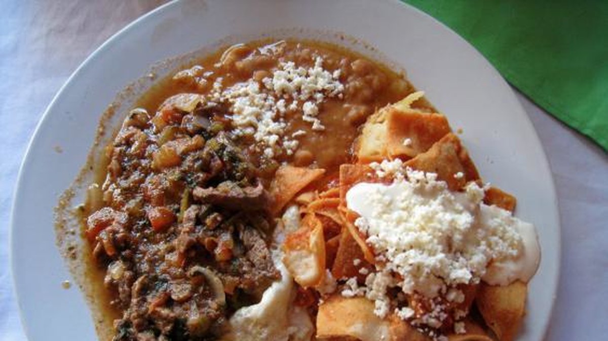 MEXICO. Rätter som "chilaquiles" och "huevos rancheros" är populära på frukostbordet i Mexico. "Sweet roll" och kaffe är lite lättare alternativ.