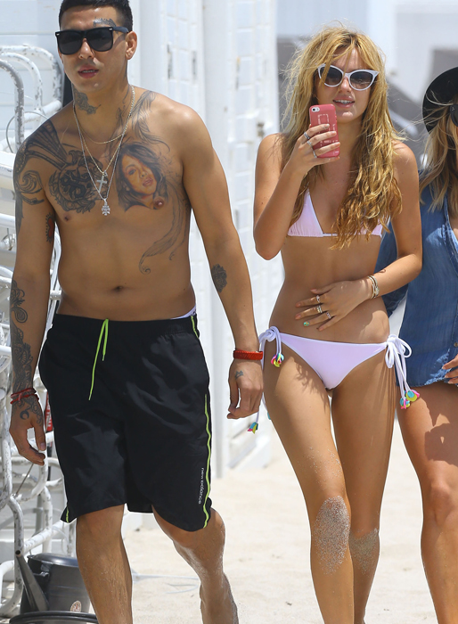 Bella Thorne, här med sin frisör Steven Castillo Bella Thorne, här med sin frisör Steven Castillo