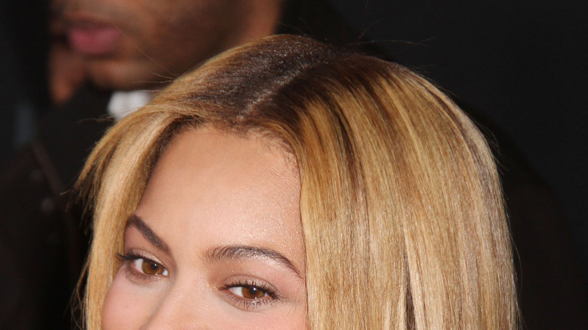 Beyonce står för en rejäl diss mot sina fans i nya låten. 