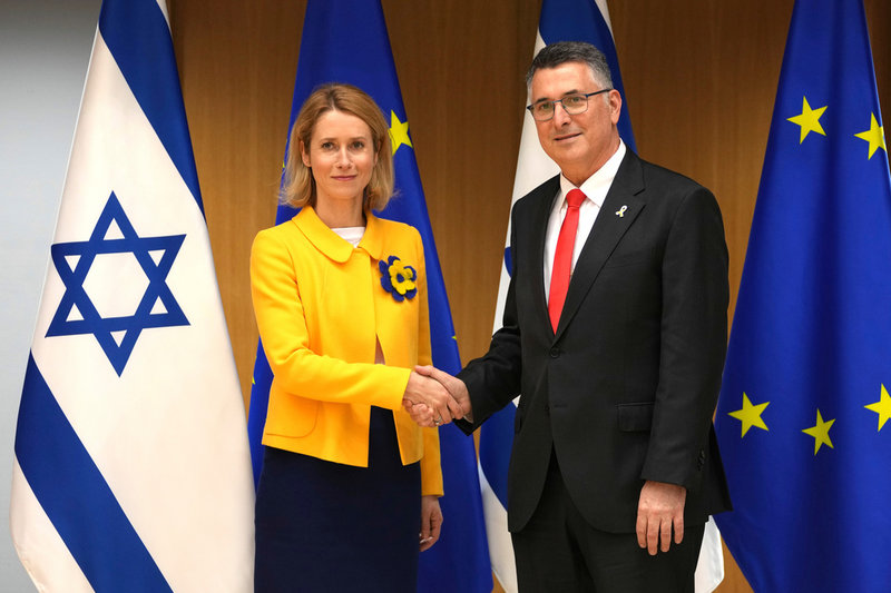 EU:s utrikeschef Kaja Kallas under ett möte med Israels utrikesminister Gideon Saar i våras. Arkivfoto.