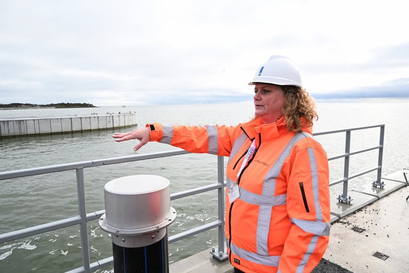 När Afsluitdijk planerades var det ursprungligen tänkt att skapa nya landområden. Men de planerna skrotades och Ijsselmeer är numera en viktig färskvattensjö för regionen, berättar Thessa Popma.