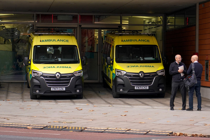 Många ambulanser kommer att stå stilla när brittisk ambulanspersonal strejkar. Arkivbild.
