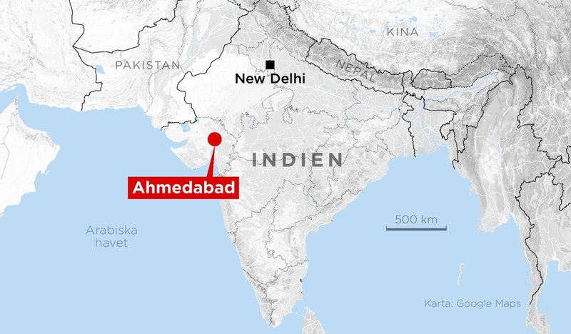 242 personer fanns ombord på det flygplan som störtade strax efter start från flygplatsen i Ahmedabad i nordvästra Indien.