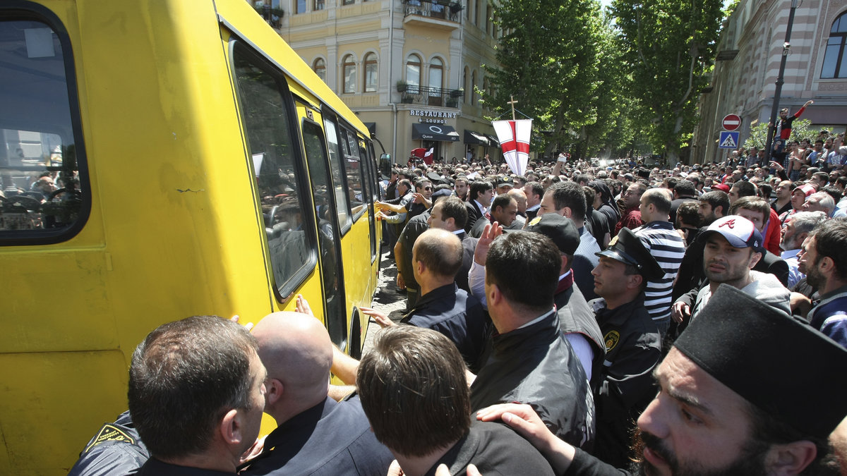 Här är oroligheterna i Tbilisi den 17 maj.