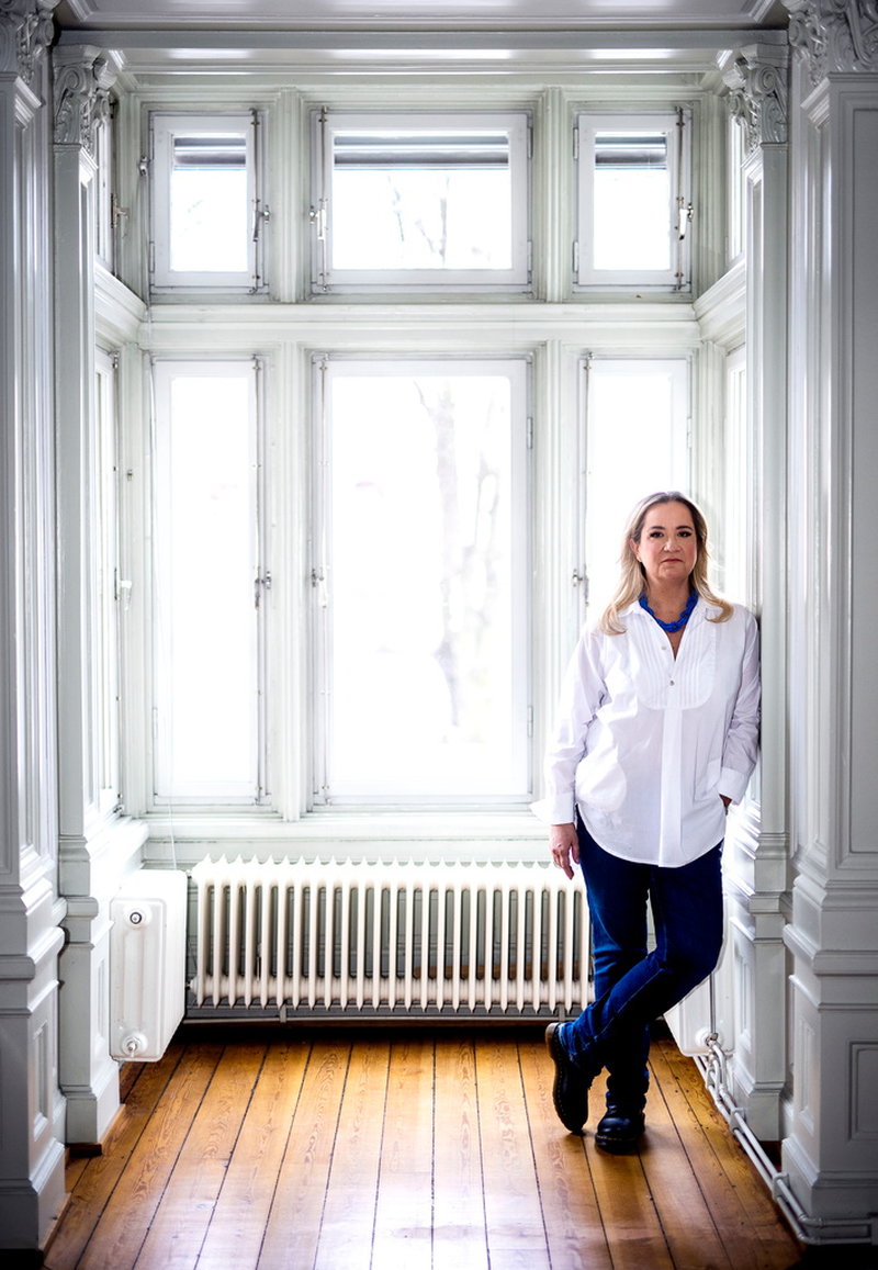 'Min mamma läste och sade 'jag skulle aldrig ha läst om det inte var du som hade skrivit den. Fy vad hemskt'. Men jag tycker att de sorgligaste böckerna är de bästa böckerna så jag får hoppas att det finns någon mer läsare som håller med', säger Malin Persson Giolito.