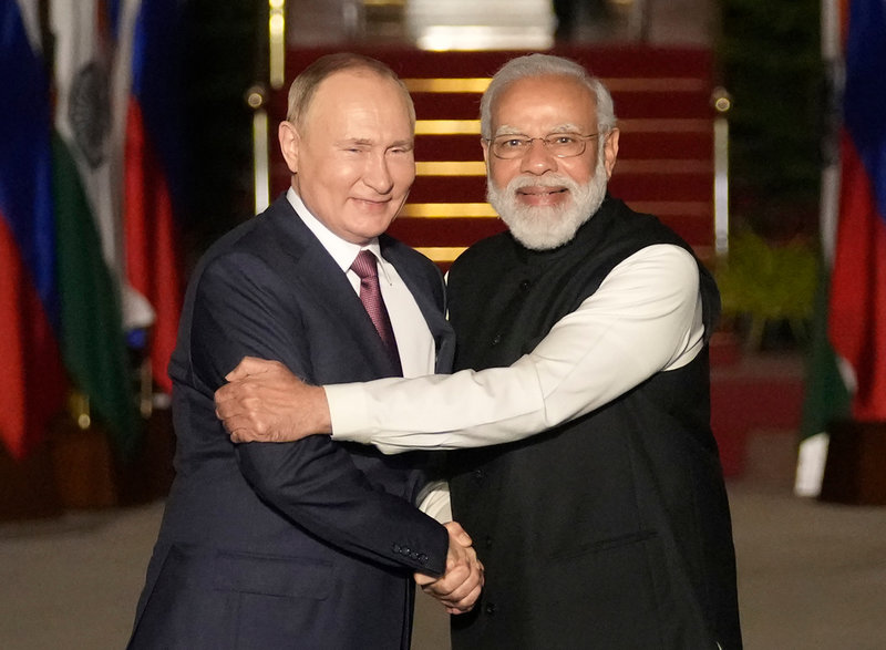 Rysslands president Vladimir Putin och Indiens premiärminister Narendra Modi under ett möte i New Delhi i december 2021.
