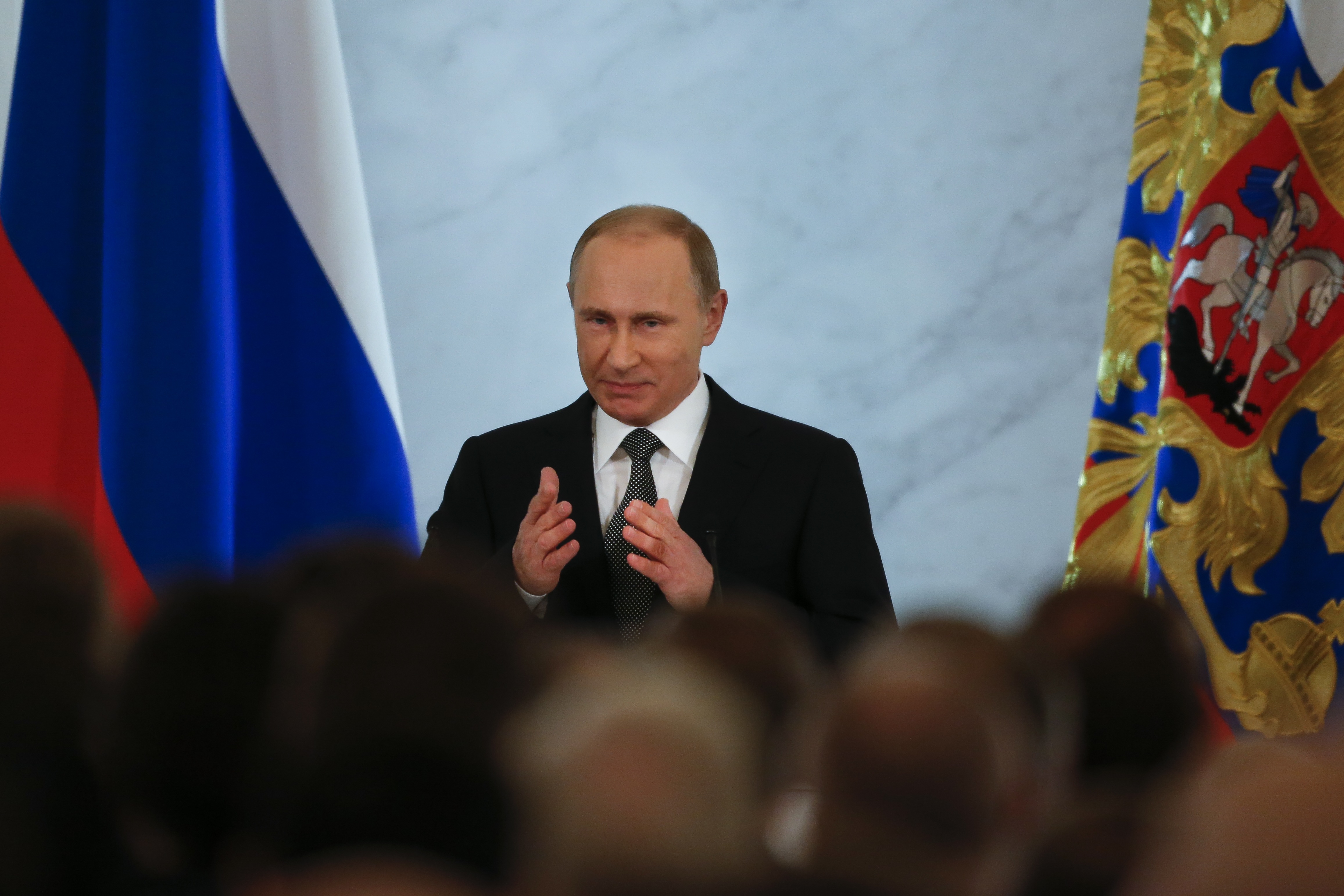 Rysslands president Vladimir Putin smider planer. 