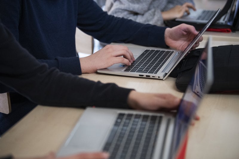 Omkring 10 000 studenter har inte fått sitt stöd från CSN. Foto: Viktoria Bank/TT Omkring 10 000 studenter har inte fått sitt stöd från CSN. Foto: Viktoria Bank/TT