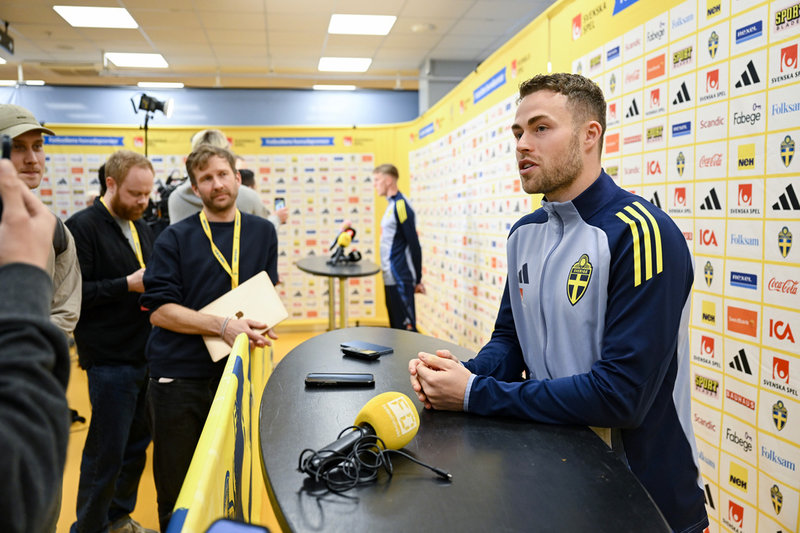 "Vi är otroligt taggade", säger Gudmundsson inför mötet med Schweiz.