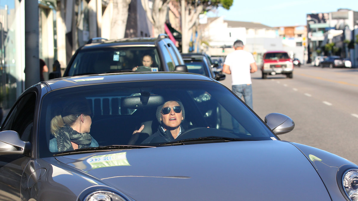 Ellen DeGeneres kör även hon Porsche. Ett märke som inte minst är populärt bland stora stjärnor.