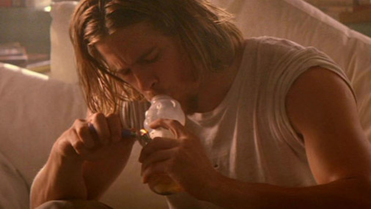 Så här såg Brad Pitt ut i filmen True Romance. Skrämmande nära verkligheten? 