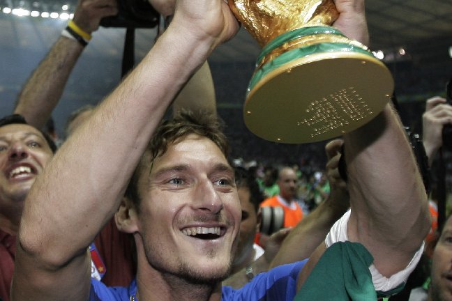 VM-guldet 2006 räknas självklart som det största Totti lyckats vinna under sin långa karriär.