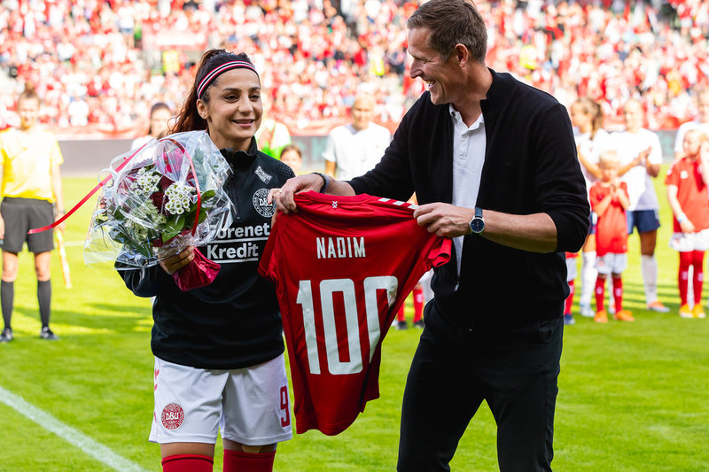 Nadia Nadim gjorde sin 100:e A-landskamp i EM-genrepet hemma mot Norge (1–2) i Viborg förra veckan.