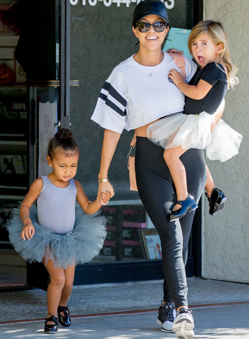 North, Kourtney och Penelope. North, Kourtney och Penelope.