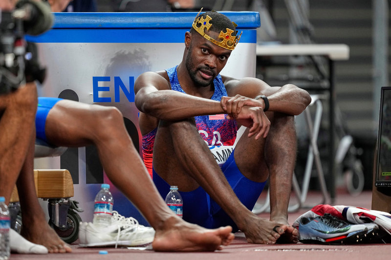 Rai Benjamin, USA, tog hem VM-guldet på 400 meter häck, även om han ett tag trodde att han hade diskats.