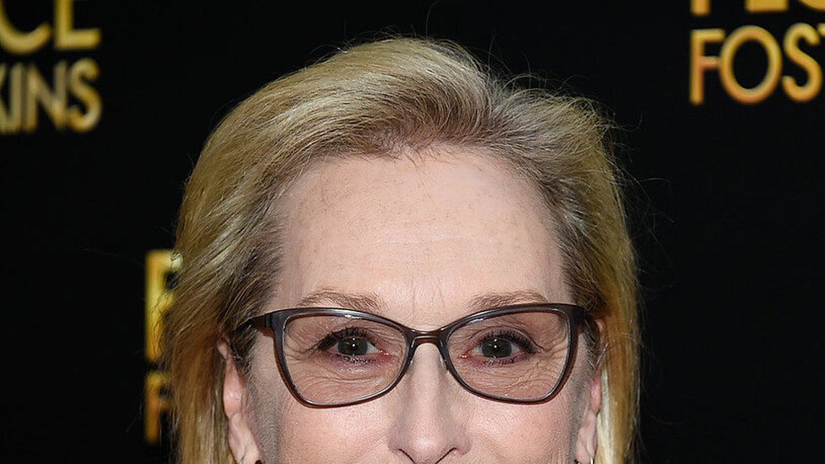 Meryl Streep är den enda av stjärnorna som svarat. Hon tackar nej. 