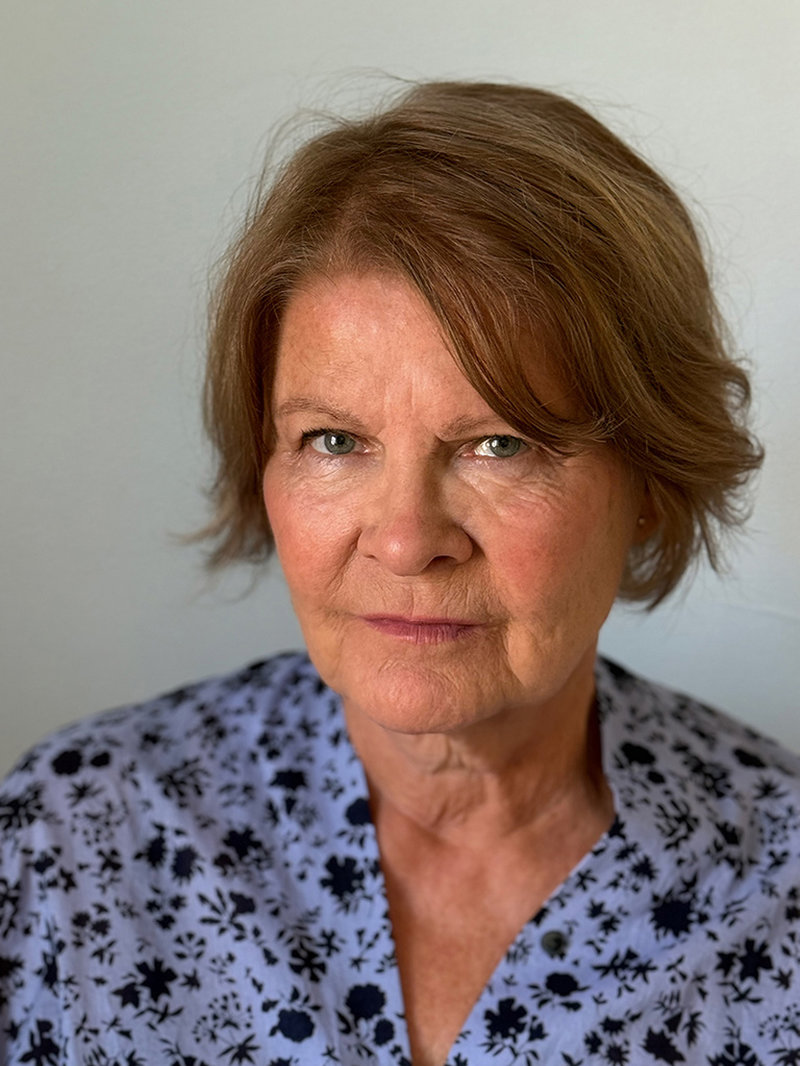 Nina Korhonen får årets Lars Tunbjörkpris. 
