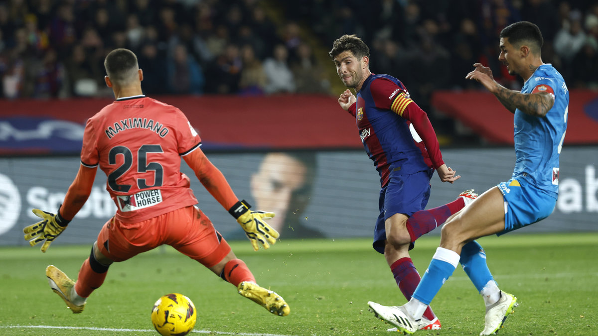 Sergi Roberto gjorde två mål i Barcelonas vinst mot Almeria.