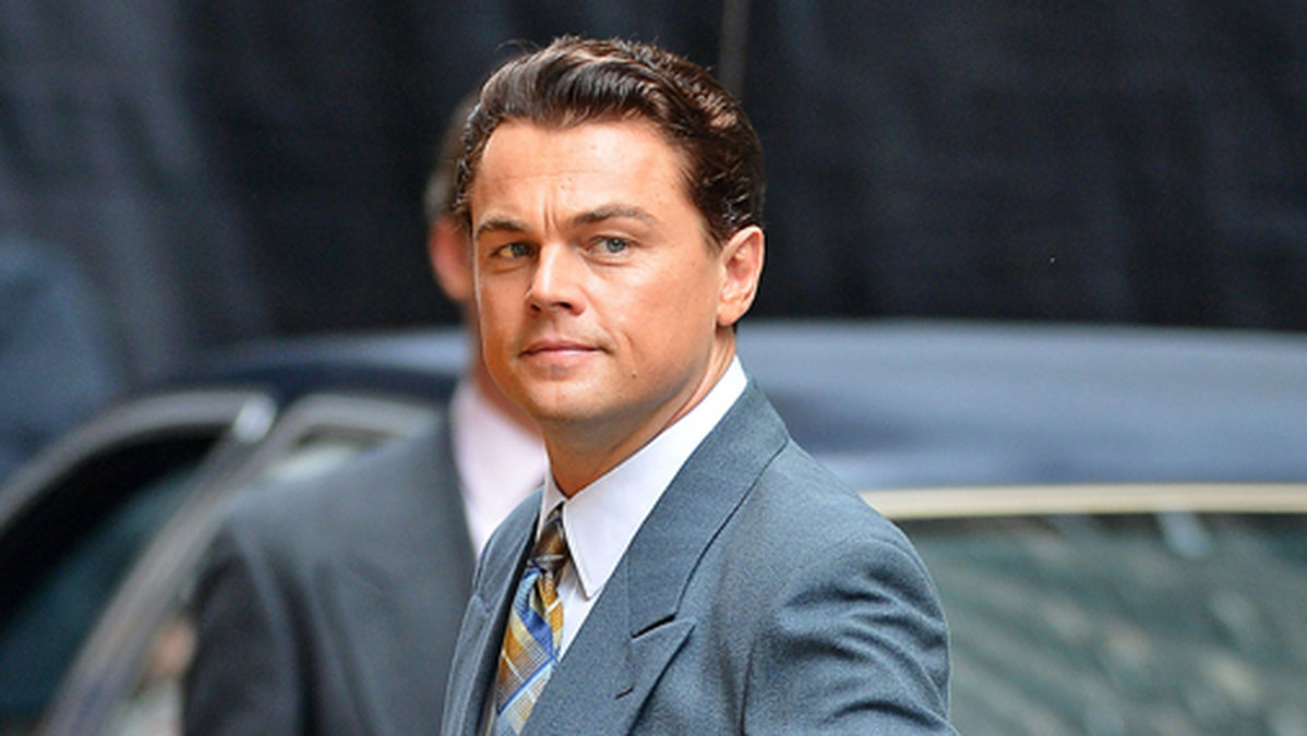 Leonardo DiCaprio är minst sagt förtjust i långbenta blonda modeller. 