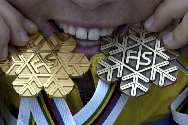 Två i raden av sammanlagt 17 medaljer i mästerskapssammanhang.