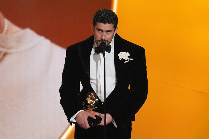 Bad Bunny kritiserade ICE under sitt tacktal för bästa música urbana-album.