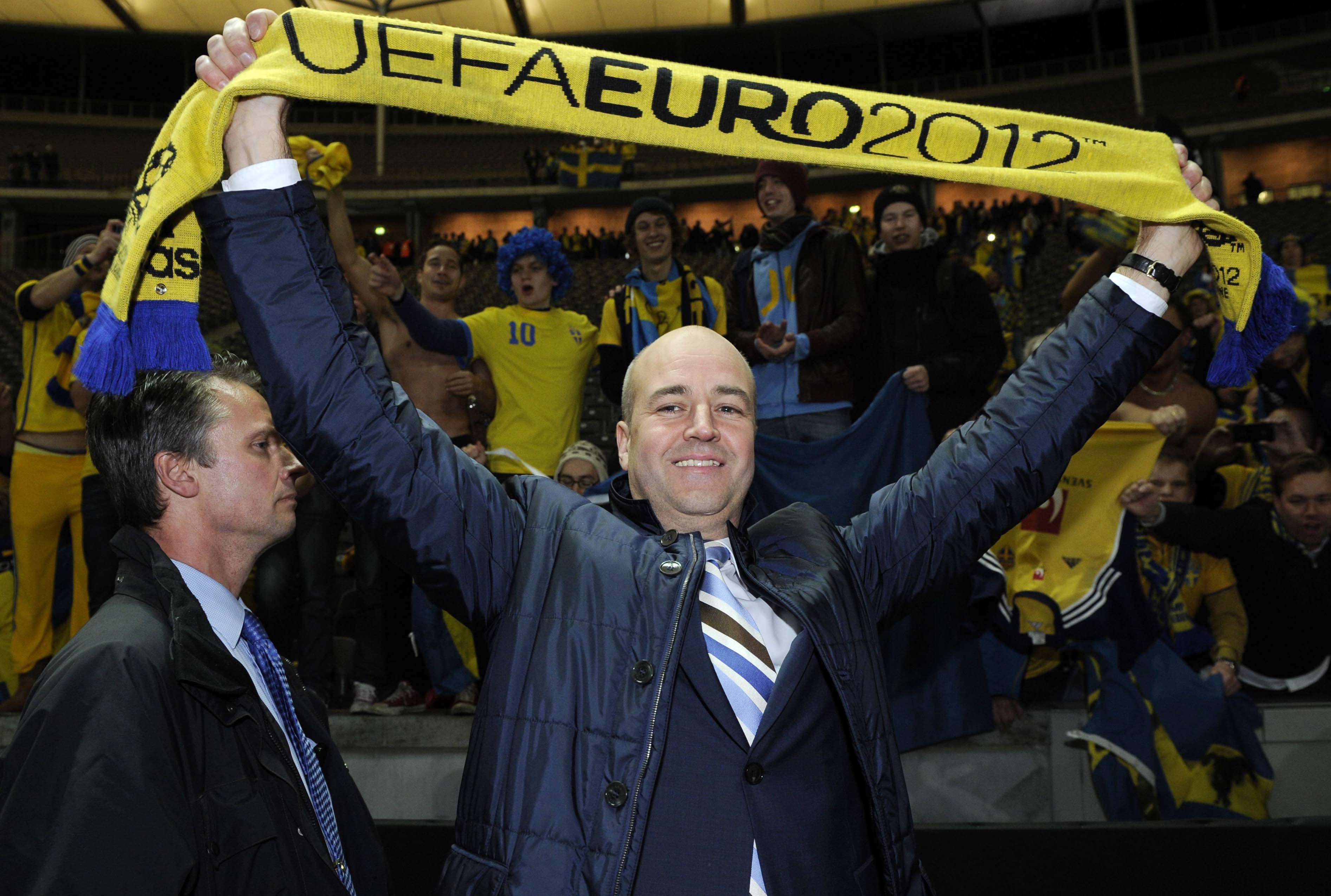 Reinfeldt fick anledning att fira (2012). Reinfeldt fick anledning att fira (2012).