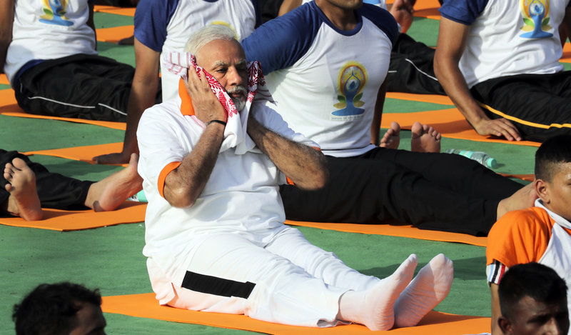 Narendra Modi i Dehradun, Indien, på internationella yogadagen 2018. Arkivbild.