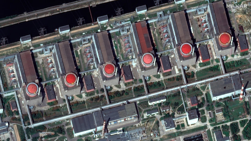 Satellitbilder från företaget Maxar visar bilder på de sex reaktorer som finns på det ryskockuperade kärnkraftverket i Zaporizjzja. Arkivbild.