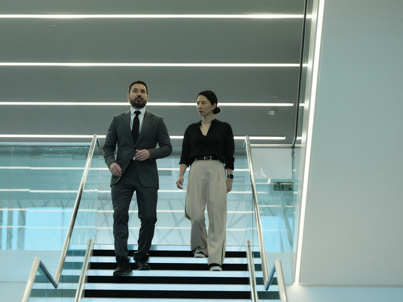 Clay Brody (Martin Compston) och Hana Li (Jing Lusi) får en ny konspiration att hantera. 