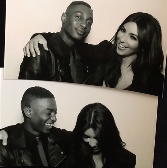Kim festar loss. Kim festar loss.