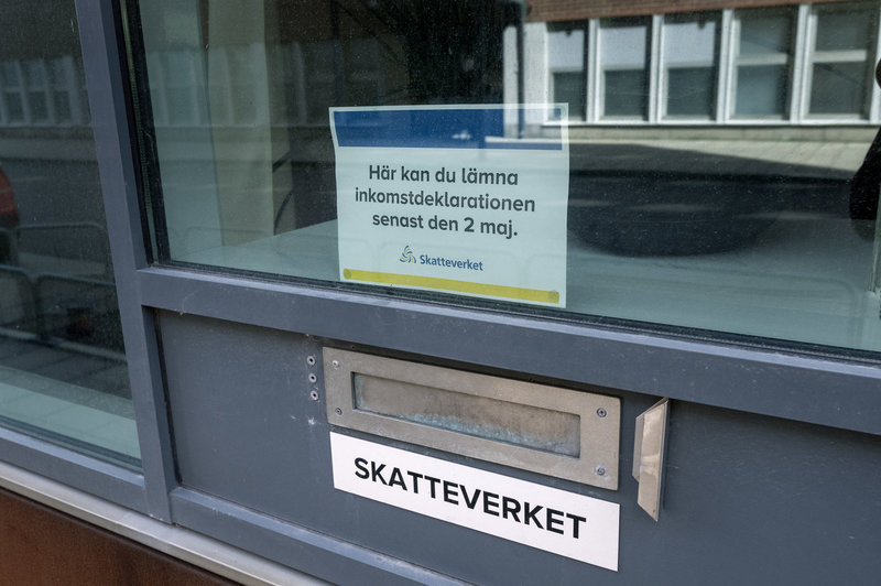 Det går fortfarande att deklarera på papper. Foto: Björn Larsson Rosvall / TT