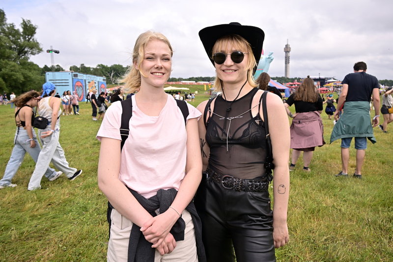 Anna Asker och Eira Saastamoinen ser fram emot att upptäcka nya artister.