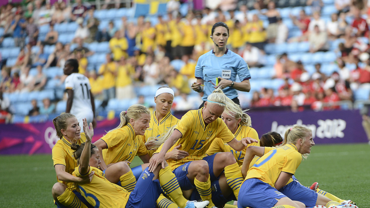 Sverige vann med 4–1 och fick en drömstart på OS-turneringen.