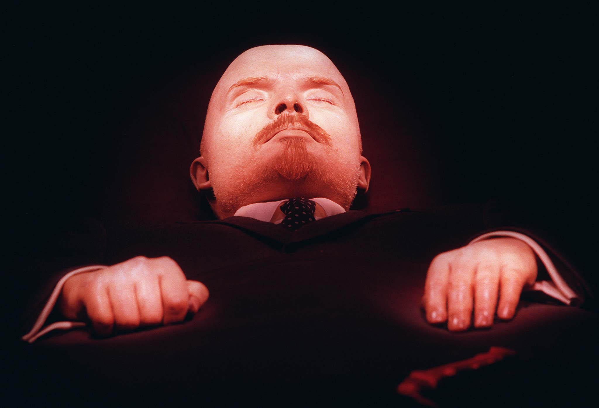 Lever Lenin? Enligt vissa är han högst levande i svensk politik