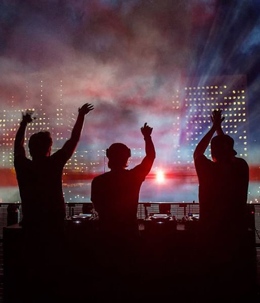 Ingrosso, Axwell och Angello tillsammans en sista gång. Ingrosso, Axwell och Angello tillsammans en sista gång.