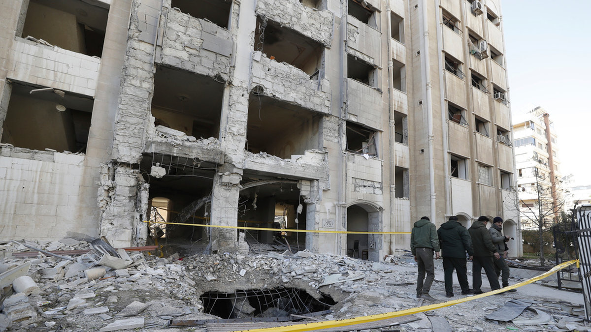 Avspärrade områden efter vad som uppges vara ett israeliskt flyganfall mot Damaskus i mitten av februari.