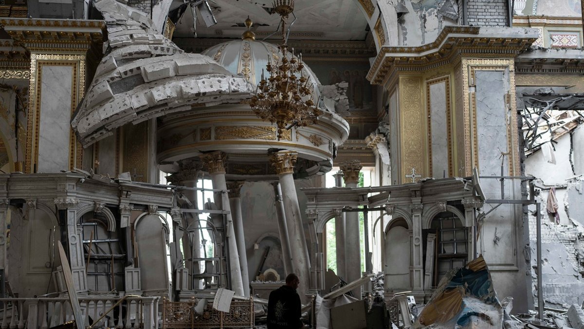 Odessas katedral klassificerades som hotat kulturarv av Unesco i början av 2023. I somras träffades den av ett ryskt anfall. Arkivbild.