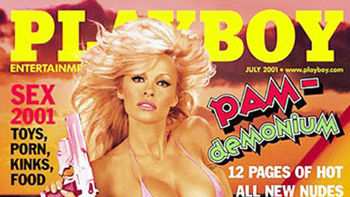 Pamela på omslaget till Playboy år 2001. 