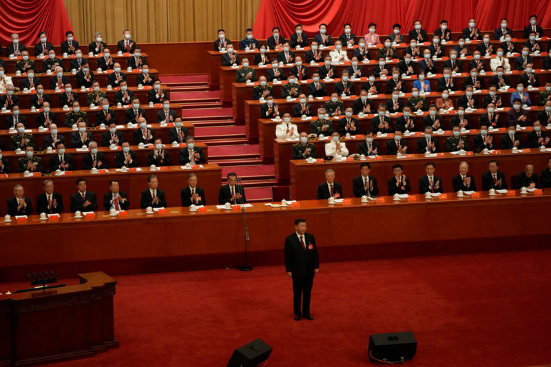 Kinas president Xi Jinping under öppningen av Kommunistpartiets kongress.